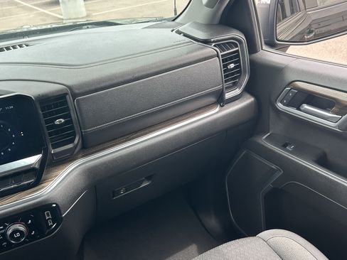 Certified 2025 Chevrolet Silverado 1500 LT RWD image 17