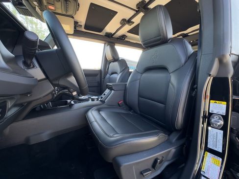 New 2025 Ford Bronco Badlands image 42