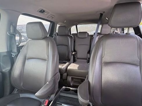Used 2019 Honda Odyssey EX-L image 12