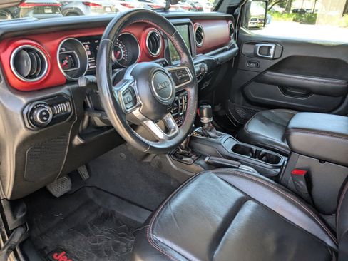 Used 2020 Jeep Gladiator Rubicon AWD/4WD image 6
