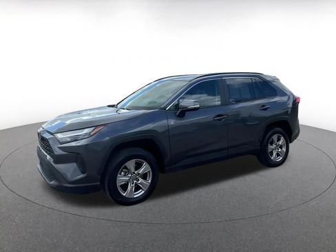 Used 2025 Toyota RAV4 XLE image 4