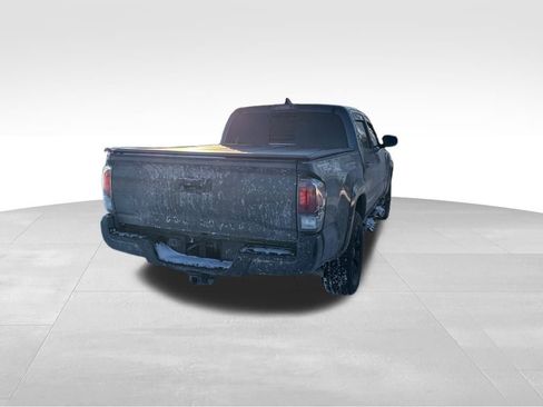 Used 2020 Toyota Tacoma TRD Sport image 5