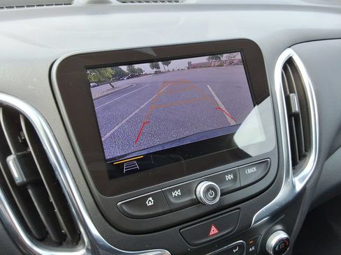 Certified 2021 Chevrolet Equinox LT FWD image 16