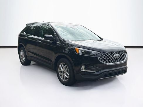 Used 2024 Ford Edge SEL w/ Convenience Package AWD/4WD image 3