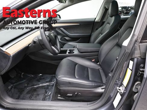 Used 2023 Tesla Model 3 Standard Range image 14