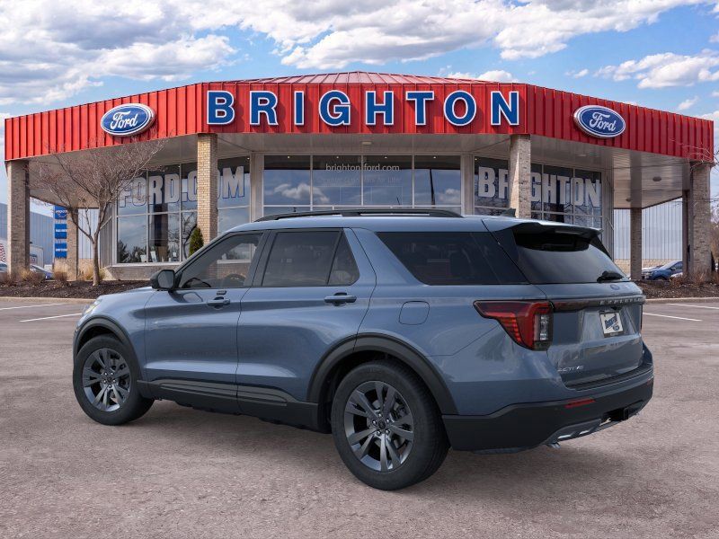 Used 2026 Ford Explorer Active w/ Active Comfort Package AWD/4WD image 7