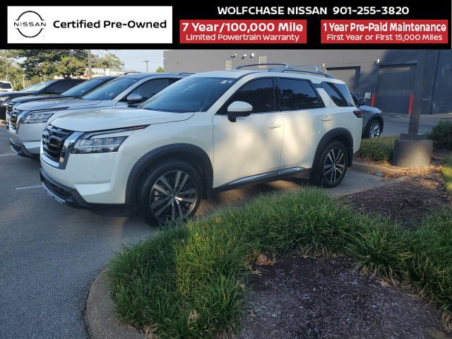 Certified 2025 Nissan Pathfinder SL FWD image 1