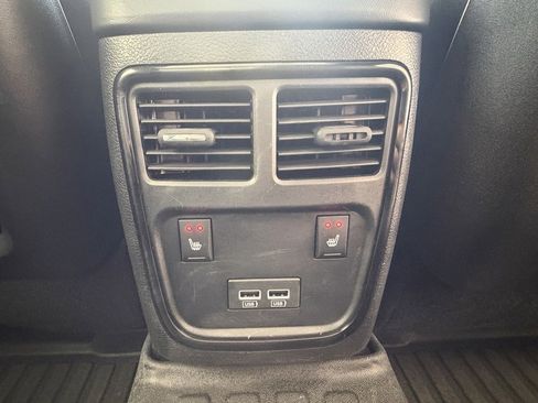 Used 2023 Chrysler 300 S w/ Comfort Group RWD image 27