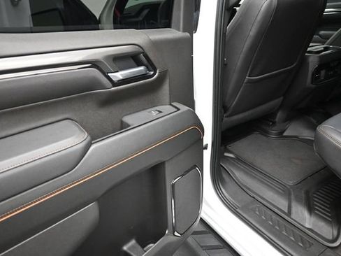 Used 2025 GMC Sierra 1500 AT4 w/ AT4 Premium Package AWD/4WD image 21