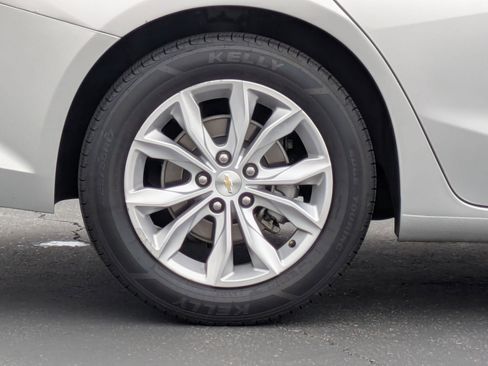 Used 2022 Chevrolet Malibu LT image 9