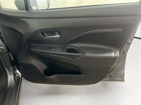 Used 2025 Nissan Versa SV FWD image 29