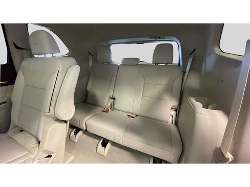 New 2026 Buick Enclave Avenir w/ Super Cruise Package AWD/4WD image 17