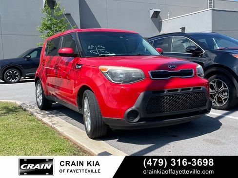 Used 2015 Kia Soul + FWD image 1