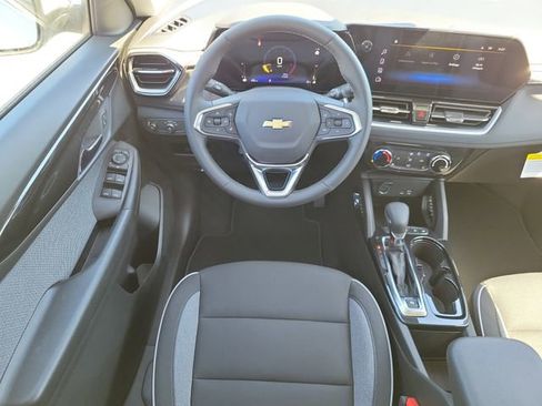 New 2026 Chevrolet TrailBlazer LT FWD image 14