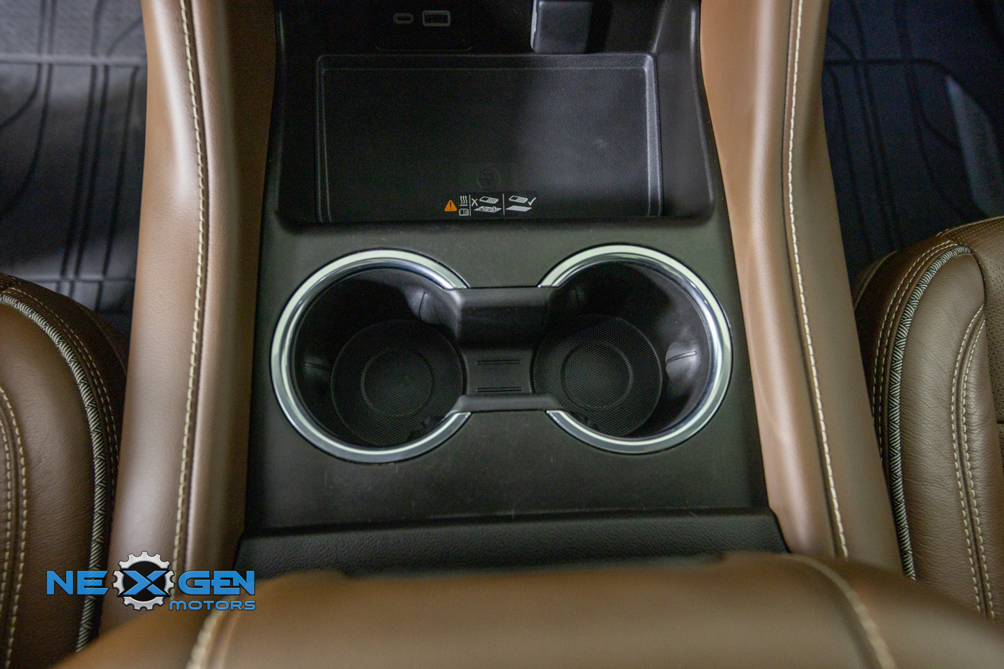 Used 2023 Chevrolet Tahoe High Country AWD/4WD image 25