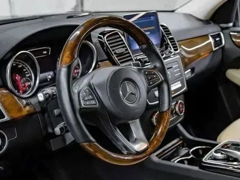 Used 2018 Mercedes-Benz GLS 450 4MATIC w/ Premium Package image 22