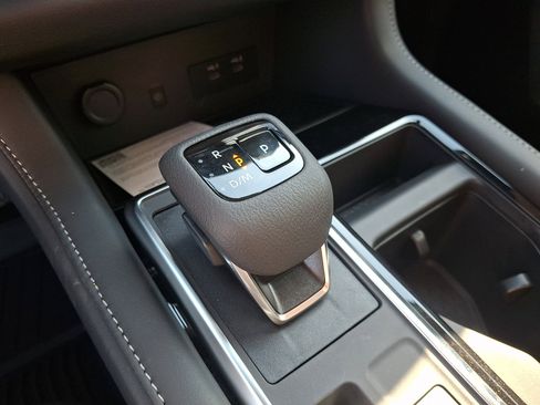 New 2026 Nissan Pathfinder SL AWD/4WD image 7