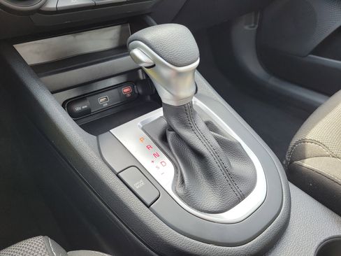 Used 2024 Kia Forte LXS FWD image 22