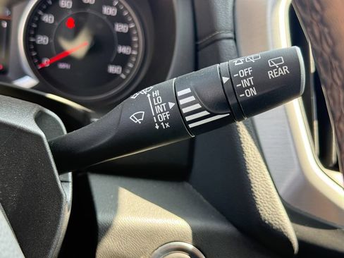 Used 2024 GMC Terrain SLT AWD/4WD image 39
