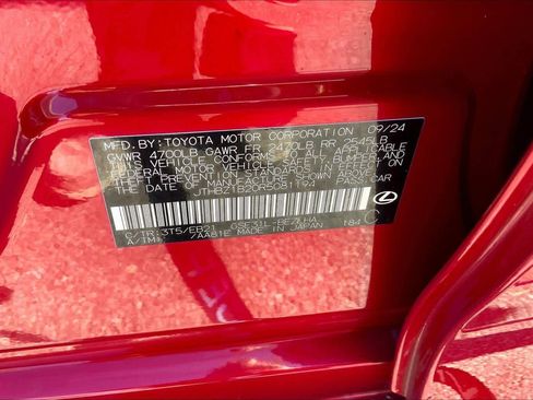 Used 2024 Lexus IS 350 F Sport image 32