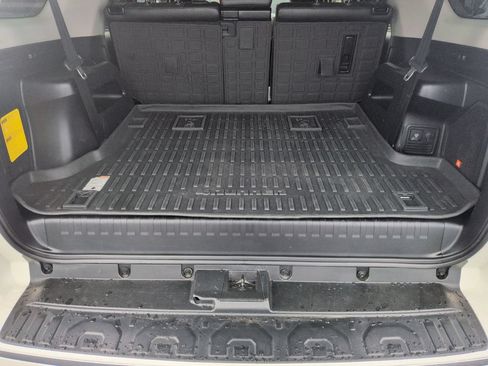 Used 2018 Toyota 4Runner Limited AWD/4WD image 23