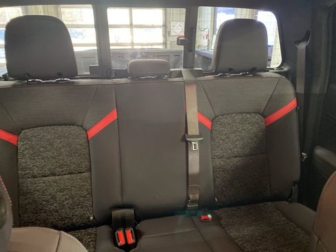 Certified 2025 Chevrolet Colorado Z71 w/ Technology Package image 23