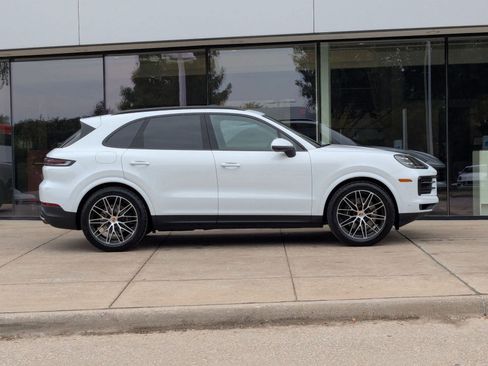 New 2026 Porsche Cayenne image 8