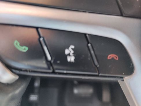 Used 2018 Jeep Grand Cherokee Altitude AWD/4WD image 27