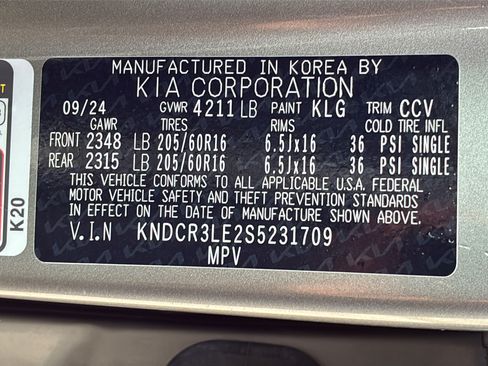 Certified 2025 Kia Niro EX FWD image 28