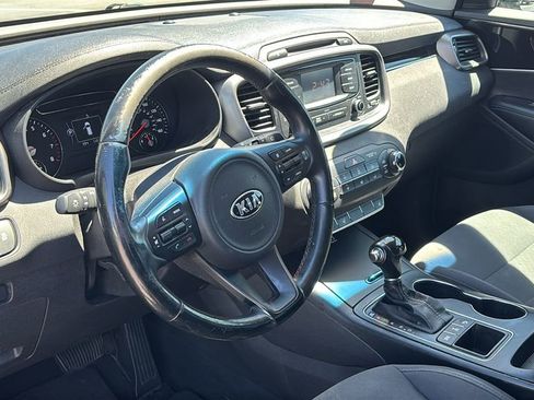 Used 2016 Kia Sorento AWD w/ LX Convenience Package image 22