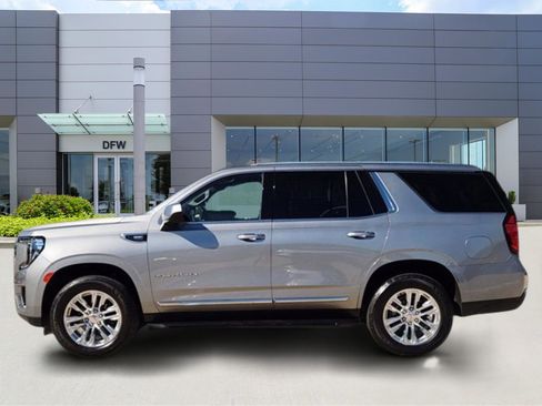 Used 2023 GMC Yukon SLT image 3