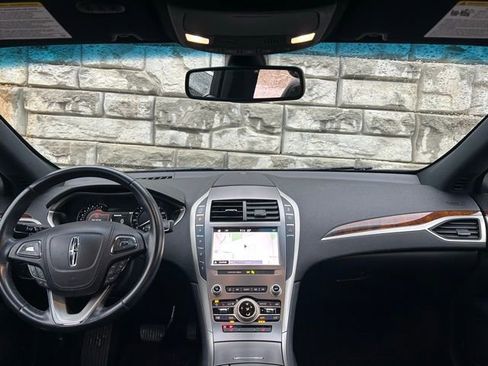 Used 2019 Lincoln MKZ Reserve image 10