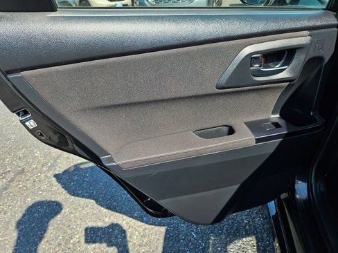 Used 2018 Toyota Corolla iM FWD image 12