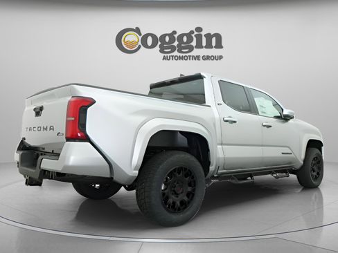 New 2026 Toyota Tacoma SR5 AWD/4WD image 18
