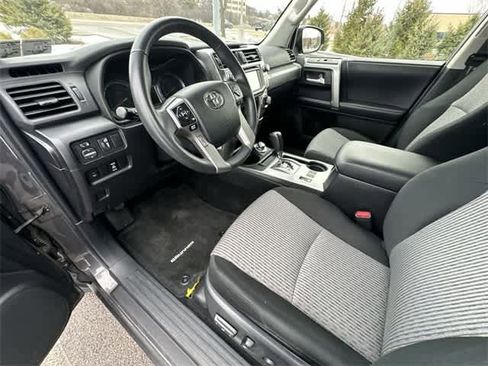 Used 2018 Toyota 4Runner SR5 image 15