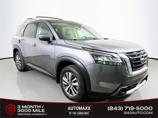Used 2024 Nissan Pathfinder SL FWD video 1