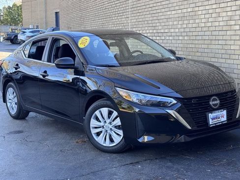 Used 2024 Nissan Sentra S image 5