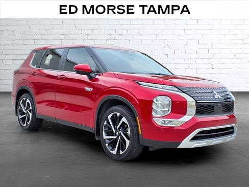 Used 2025 Mitsubishi Outlander 4WD Plug-In Hybrid image 5