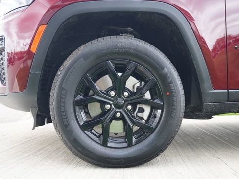 New 2026 Jeep Grand Cherokee L 4WD image 30