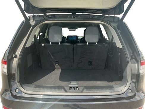 Used 2025 Lincoln Aviator 2WD image 24
