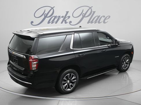 Used 2023 Chevrolet Tahoe LT w/ Luxury Package AWD/4WD image 15