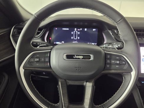 New 2026 Jeep Grand Cherokee L 2WD image 13