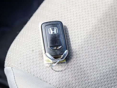 Used 2017 Honda HR-V EX image 36