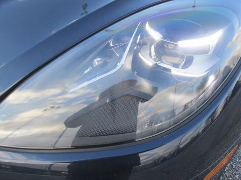 Used 2020 Porsche Macan S image 29