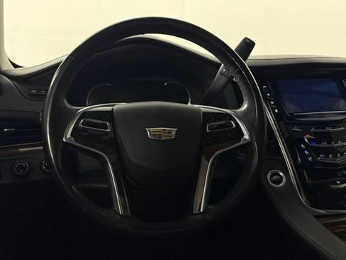 Used 2018 Cadillac Escalade ESV Premium Luxury AWD/4WD image 20