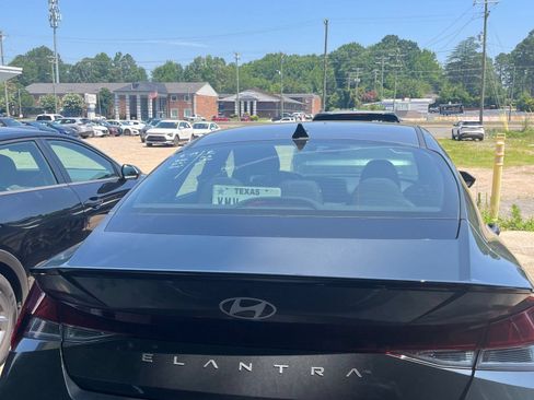 Used 2026 Hyundai Elantra Sport FWD image 15