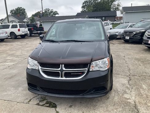 Used 2018 Dodge Grand Caravan SE FWD image 7