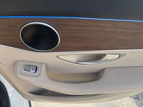 Used 2020 Mercedes-Benz C 300 Sedan image 59