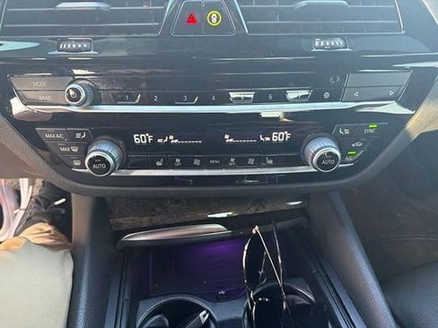 Used 2020 BMW 530i xDrive w/ Executive Package AWD/4WD image 10