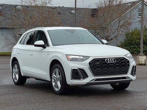 Used 2023 Audi Q5 e Premium image 7